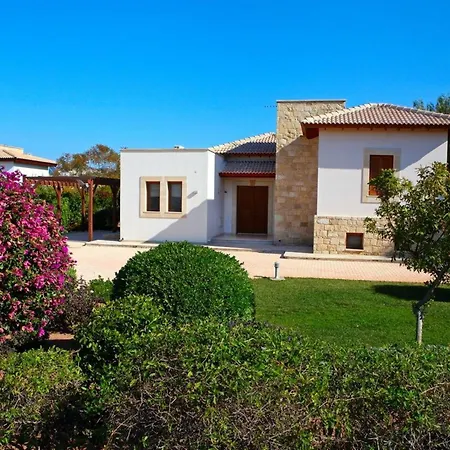 Aphrodite Hills Superior Superior 0380 Air Conditioning 3 Bedrooms Paphos
