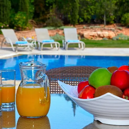 Aphrodite Hills Superior Superior 0380 Air Conditioning 3 Bedrooms Villa *